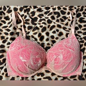 💕Victoria’s Secret 34DD Plunge Bra💕